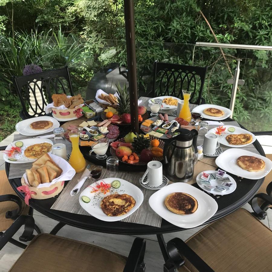 La Romantica Bed and Breakfast Contadora Island Buitenkant foto