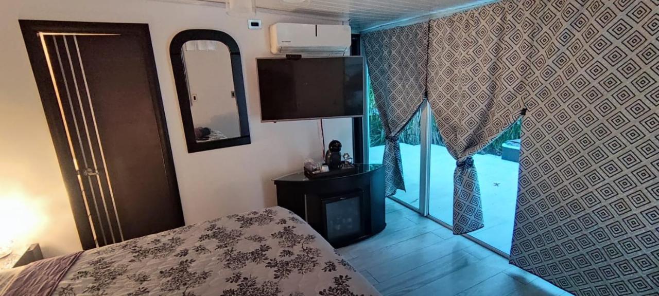 La Romantica Bed and Breakfast Contadora Island Buitenkant foto